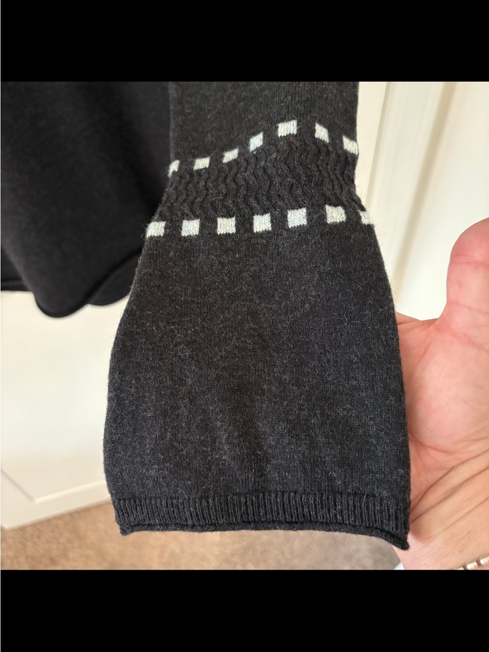 Smartwool Bell Sleeve Crew Neck Sweater Charcoal Heather. Size Small. - Picture 3 of 11